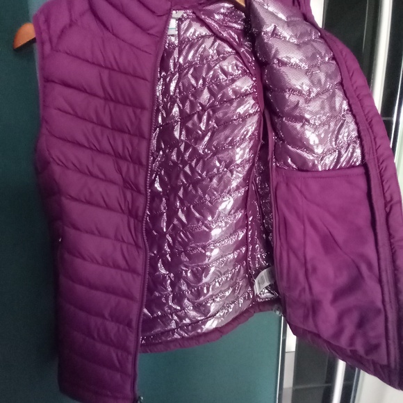 Columbia-- Omni Heat Puffer- Vest- Women's SZ XS- NWT - Picture 4 of 7